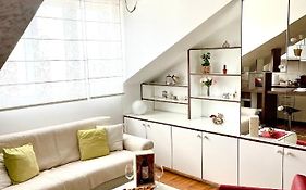 Triangle City Apartment 1